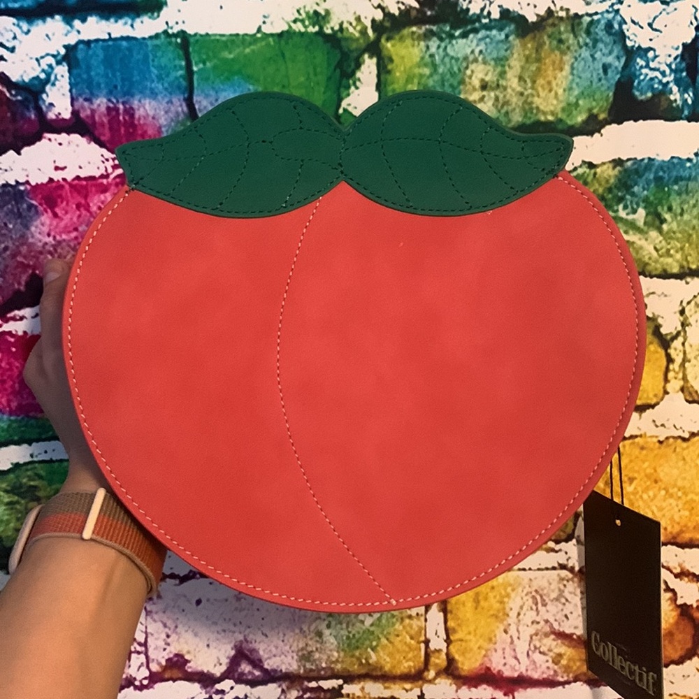 SOLD βΌοΈ Peachy Keen Bag by Collectif - Picture 7 of 10